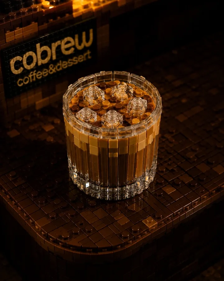 coBrew buzlu kahve sunumu ve marka alanı